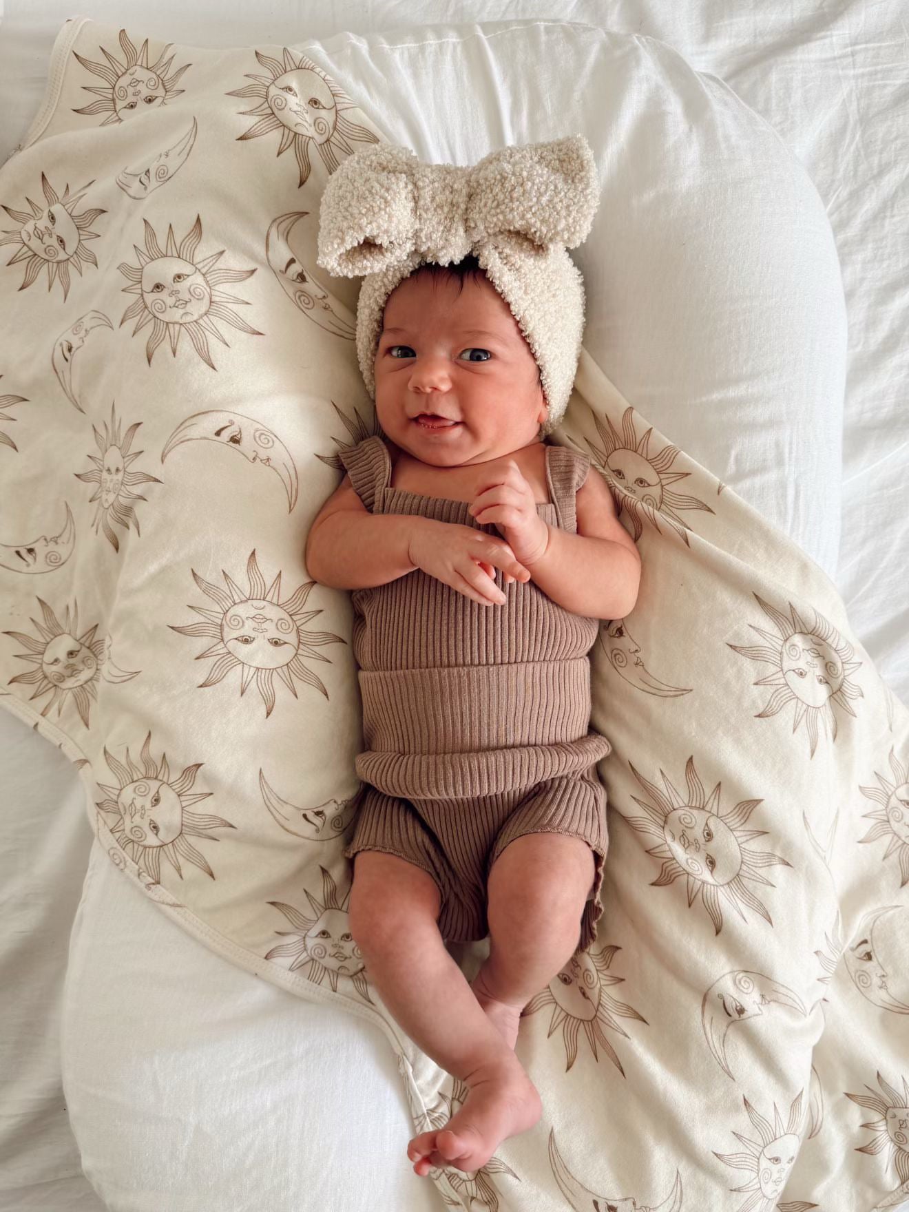 Swaddle| Luna